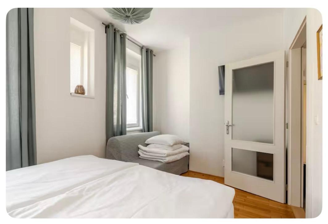 Apartman L Praha Centrum ภายนอก รูปภาพ